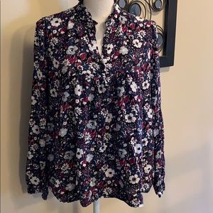 GAP Floral top